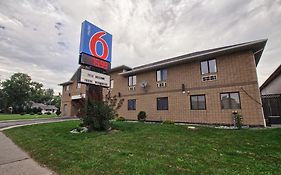 Motel 6-Windsor, On